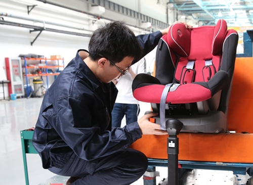 揭秘兒童安全座椅測(cè)試實(shí)驗(yàn)3