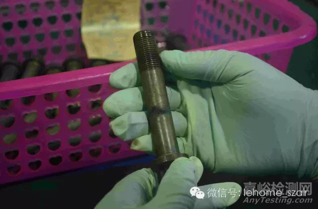 飛機部件如何做磁粉檢測？