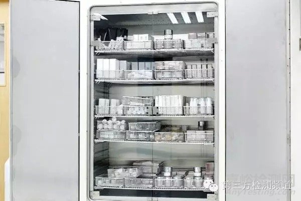 揭秘玫琳凱化妝品質(zhì)檢實(shí)驗(yàn)室