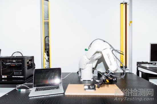 探秘蘋果公司iMac檢測(cè)實(shí)驗(yàn)室