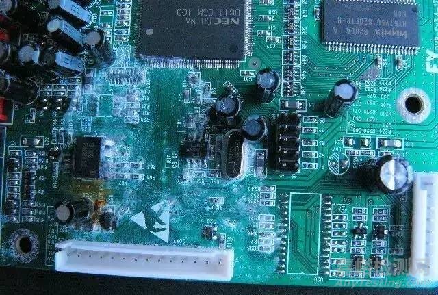 PCB線路板白色殘留物失效分析