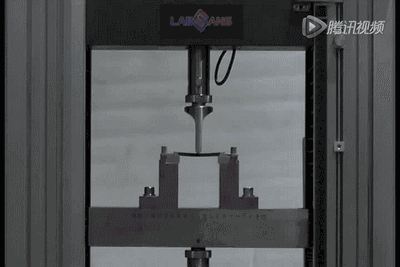 材料檢測之彎曲試驗實操圖 材料彎曲試驗實操