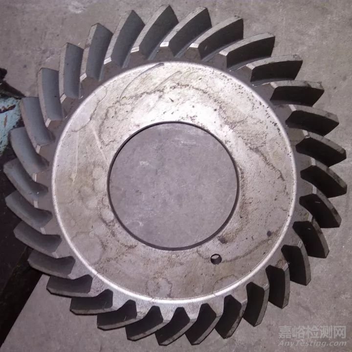 一種大傘齒輪淬火的壓模的設(shè)計(jì)