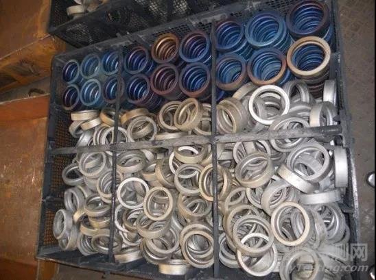 對溫球化退火過程中的氧化脫碳問題的研究與解決方案