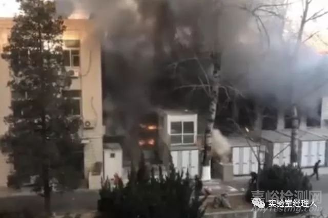 北京交通大學(xué)一實(shí)驗(yàn)室發(fā)生爆炸，120稱(chēng)現(xiàn)場(chǎng)發(fā)現(xiàn)尸體