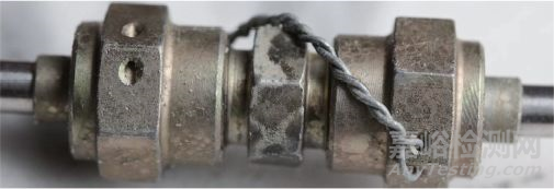 鍍鋅鈍化45A鋼外套螺母及平管嘴腐蝕失效分析