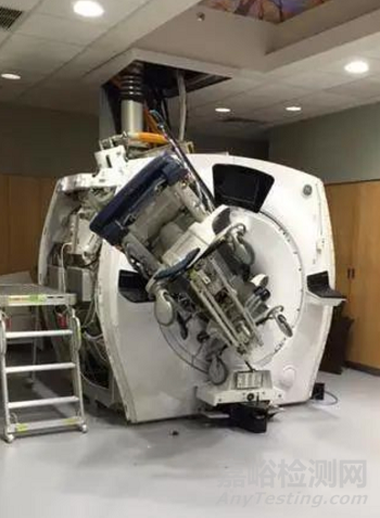 植入性器械需要多努力，才能與磁共振兼容？