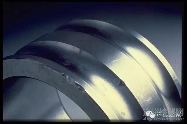 SKF軸承失效分析：失效形式、特征及可能原因