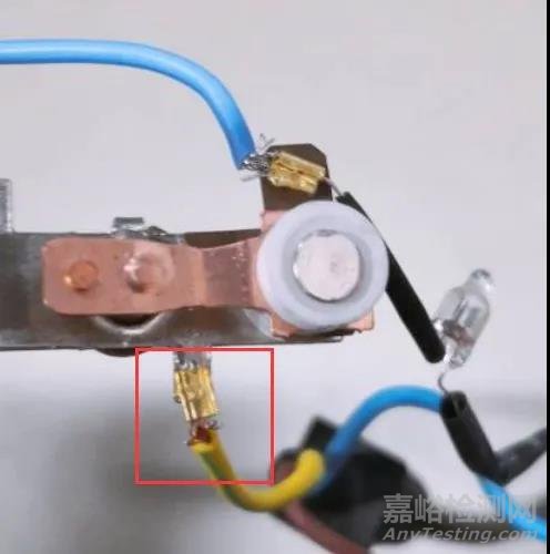 接地導(dǎo)線要考慮松脫后“線頭”與易觸及部件之間附加絕緣的距離嗎?