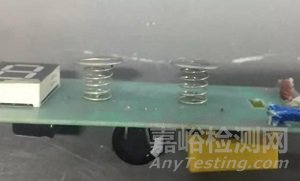 壓緊帶電彈簧的觸摸面板塑料是否算“支撐”帶電部件？（附?jīng)Q議翻譯）