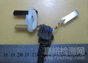 Ⅱ類器具用三插插頭三芯電源軟線耦合器接地懸空可以嗎?