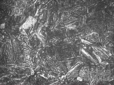 魏氏體與上貝氏體的判別