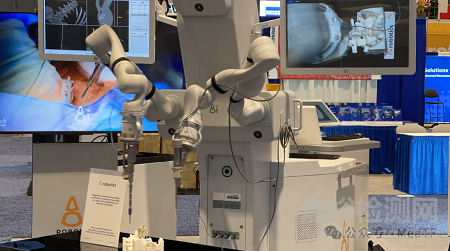 8i Robotics：首款雙臂脊柱手術(shù)機器人，重新定義脊柱手術(shù)未來